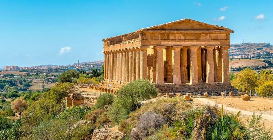 Agrigento: Valle dei Templi Fast-Track Ticket & Smart Guide - Should you book the fast-track ticket and smart guide?