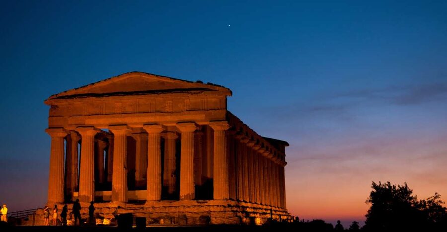 Agrigento: Valley of the Temples Skip-the-Line Sunset Tour - Why sunset is the smart time to visit Agrigento