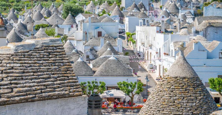 Alberobello: 2-Hour Guided Trulli Tour - Trullo Sovrano and the meaning of the trulli