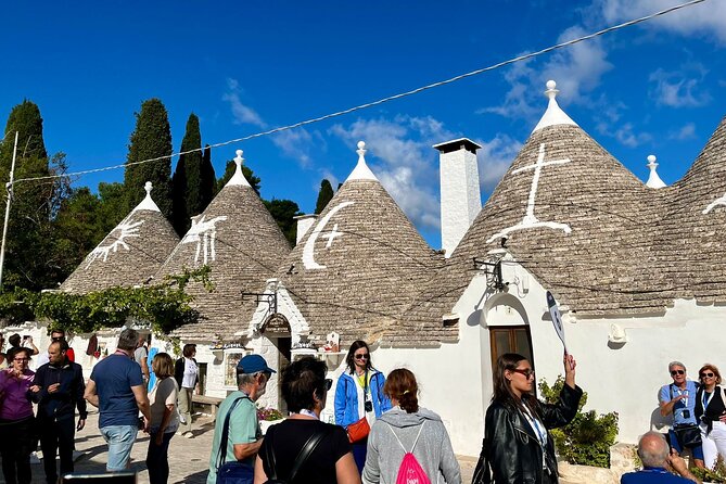 Alberobello and Matera Bus Tour, from Bari - Alberobello: three hours among the trulli