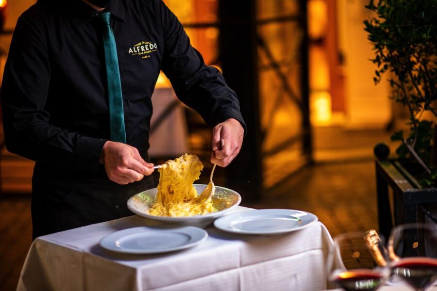 Alfredo alla Scrofa Restaurant in Rome: Eat Like a Star - The one-hour pasta-making class