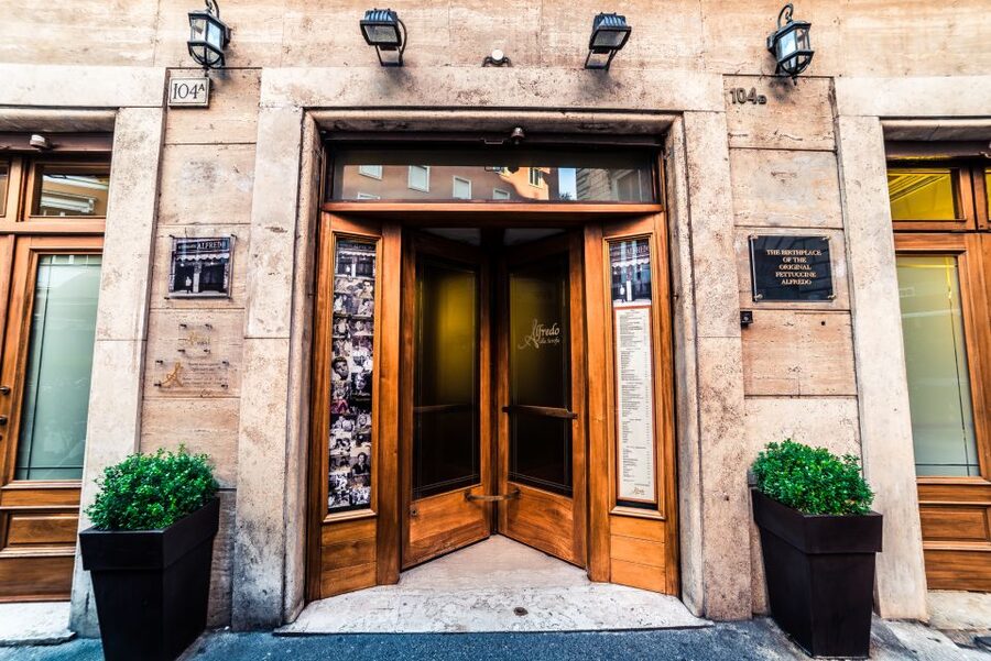 Alfredo alla Scrofa Restaurant in Rome: Eat Like a Star - Getting there from Piazza Navona