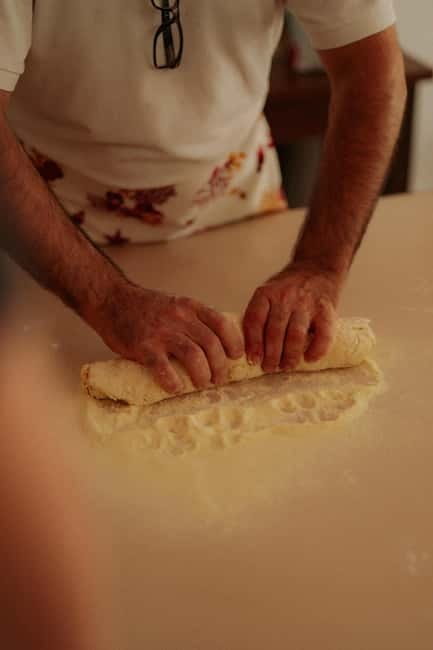 Amalfi: Cooking Class with Pasta, Mozzarella, and Tiramisù - The farm meal and local wine