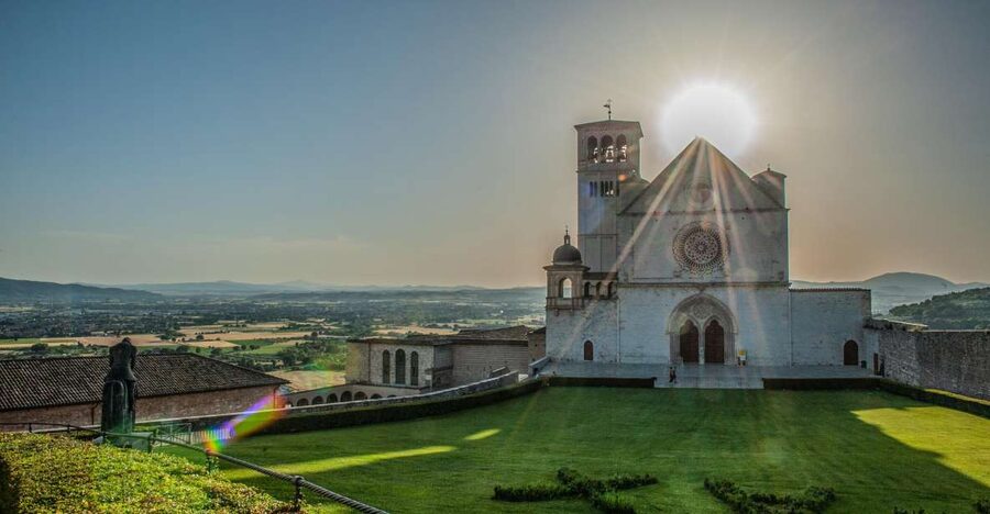Assisi: Walking Tour with St. Francis Basilica Visit - Why this Assisi walk works so well