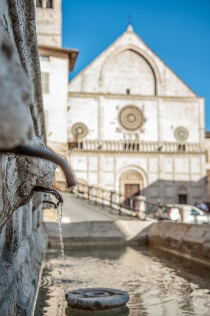 Assisi: Walking Tour with St. Francis Basilica Visit - San Francesco Piccolino and the personal side of Francis