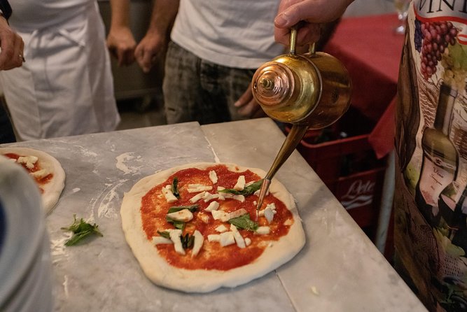 Authentic Pizza Making Class in Naples with Appetizers and Drink - Who should book this class?