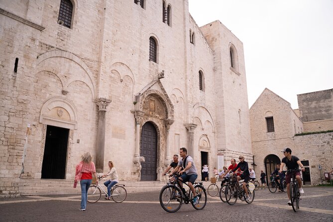 Bari Bike Tour - Basilica San Nicola and the old lanes