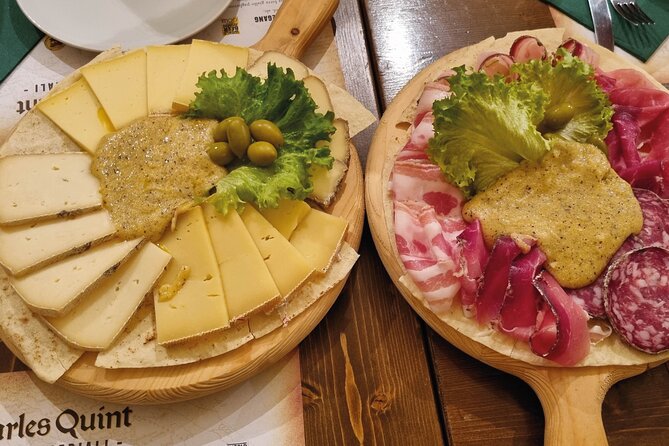 Bergamo: Digital guide made by a local for your walking tour - Via Bartolomeo Colleoni and the food advice