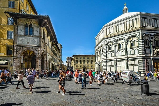 Best of Florence: Small Group Tour Skip-the-Line David & Accademia with Duomo - The pace, group size, and guide style