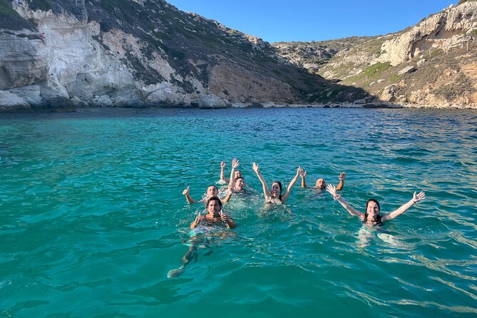 Boat Tour at Devil's Saddle: 4 Swim Stops, Snorkeling & Prosecco - Starting at Molo Dogana in central Cagliari
