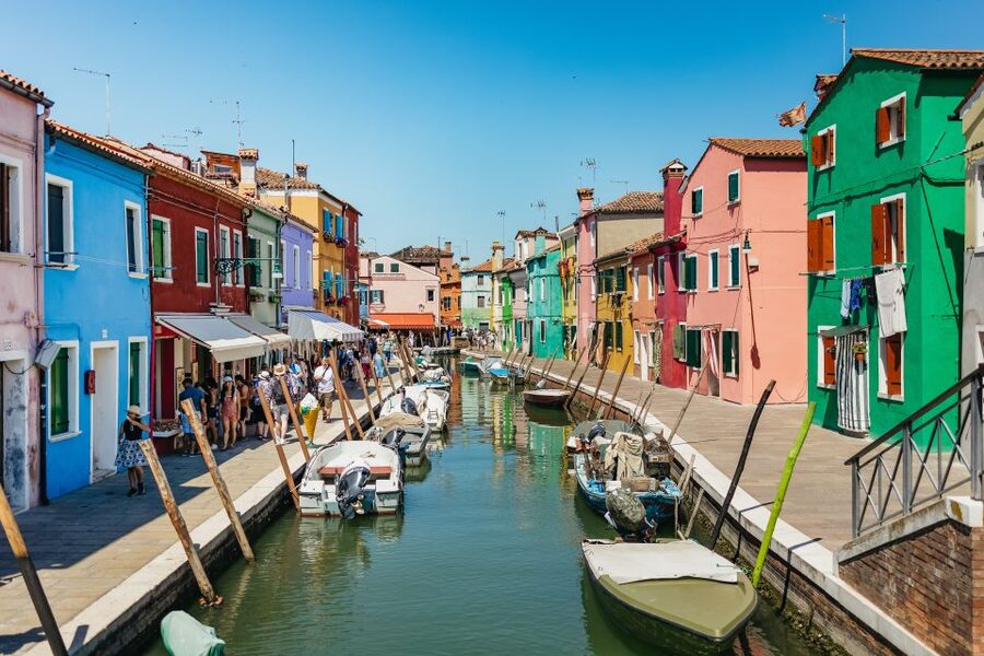 Boat Trip: Glimpse of Murano, Torcello & Burano Islands - What the guide does, and what the guide does not do
