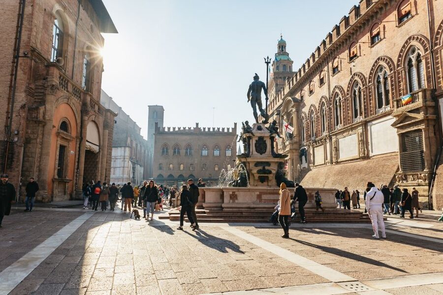 Bologna: City Center Walking Tour - What the guide adds to the experience