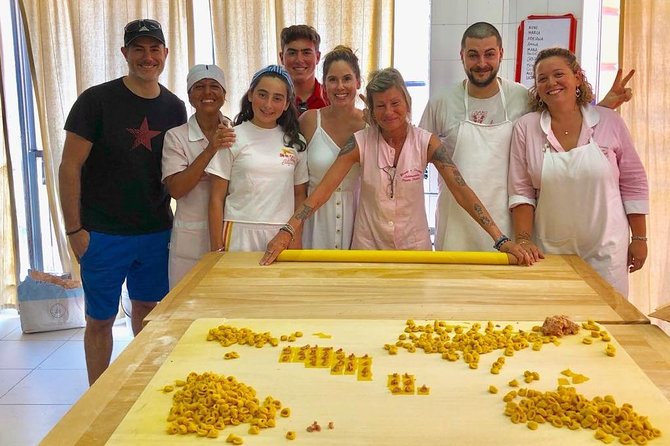 Bologna Food Tour from a local perspective - A proper pasta lunch