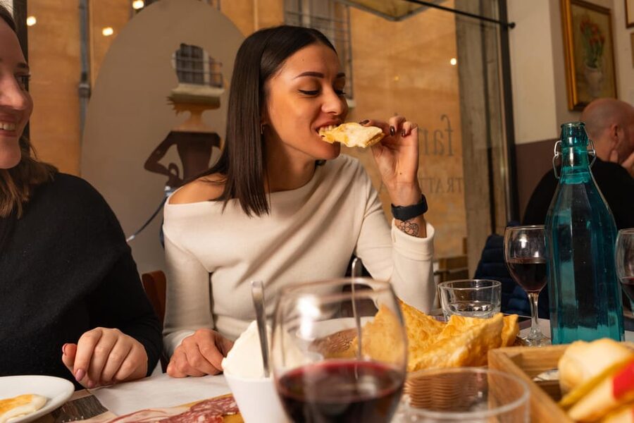 Bologna: Food Tour with Pasta Tasting & Local Specialties - What the walking and group format add
