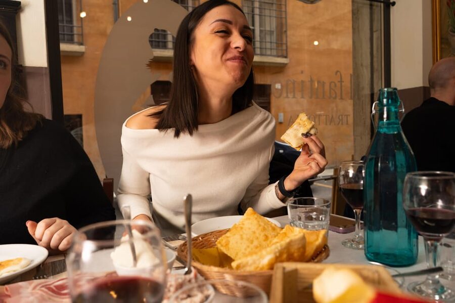 Bologna: Food Tour with Pasta Tasting & Local Specialties - Who should book this Bologna food tour?