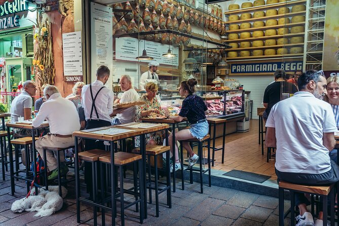 Bologna: Full meal Food Tour with Local Delights by Do Eat Better - Tigelle and mortadella on Via dell’Indipendenza
