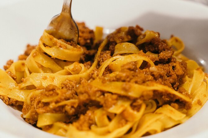 Bologna gastronomic experience with a local - Why Bologna is best understood at the table