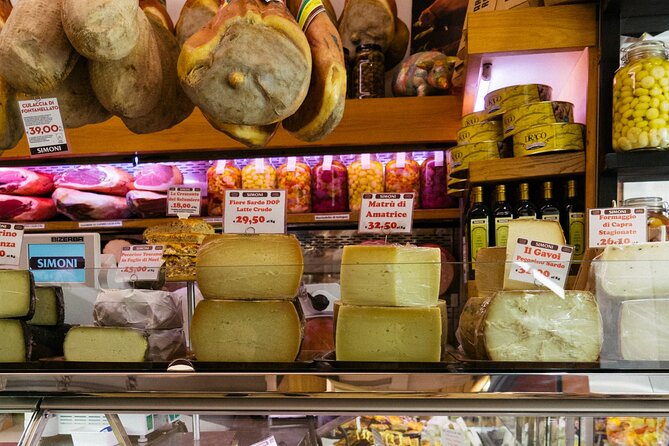 Bologna gastronomic experience with a local - Gelato at a family shop founded in 1972