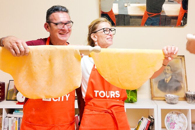 Bologna Local Pasta Cooking Class, Ragu, Spritz, Wine & Gelato - Why the small group matters