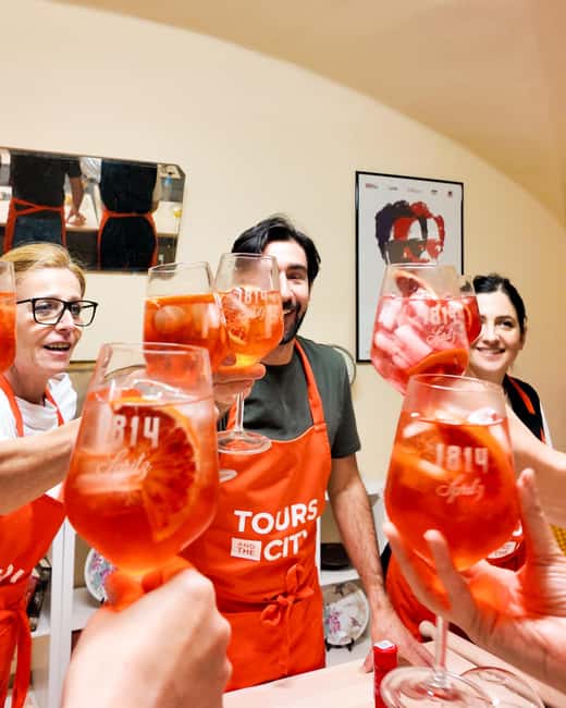 Bologna: Pasta Tagliatelle Ragu Cooking Class with Spritz - The practical details that matter