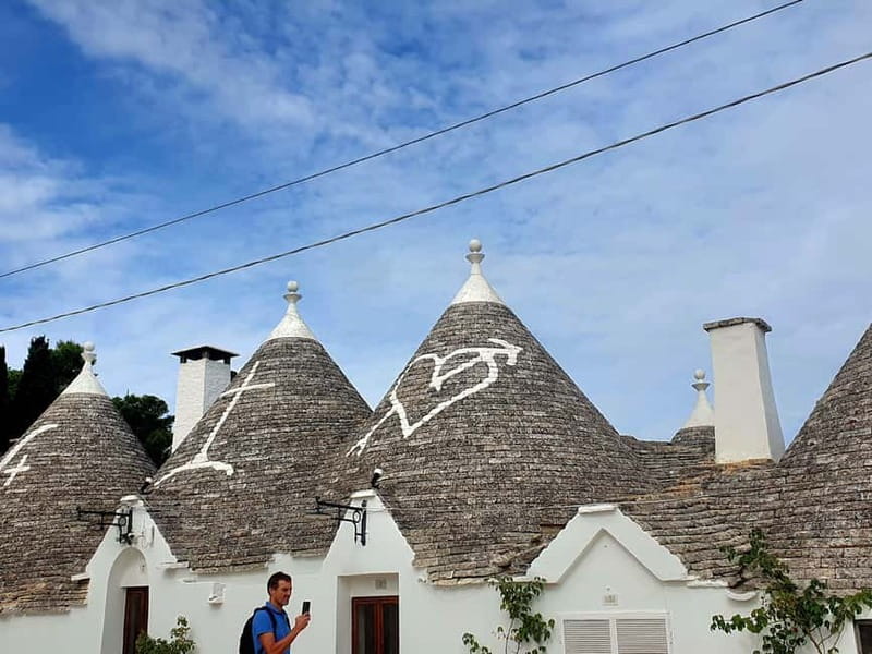 Brindisi: Alberobello, Locorotondo & Ostuni Tour with Brunch - Alberobello and the secrets inside a trullo