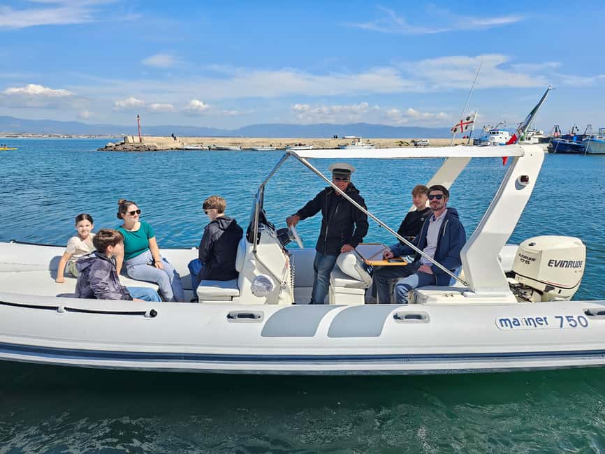 Cagliari:devil's saddle big cruise by boat drink & snack - Why the Sella del Diavolo coast is best seen from the water