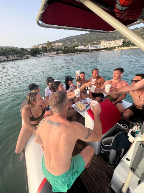 Cagliari: Devil's Saddle Boat Tour with Spritz and Chips - Grotta dei Colombi: the best stop for swimming and masks