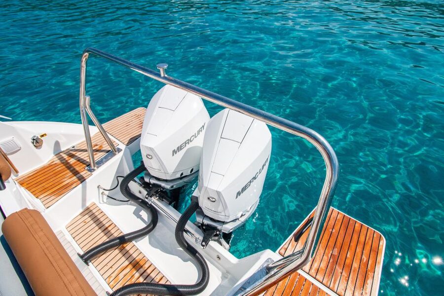 Cagliari: Luxury Motorboat Tour with 3 Swim Stops & Wine - Cala Mosca: the first chance to swim