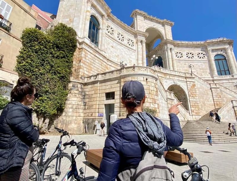 Cagliari: Old Town Guided E-Bike Tour - Villanova: the most relaxed pause of the route
