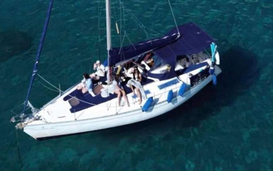Cagliari: Sailing Tour with 4 Stops, Snorkeling and Prosecco - Who should book this boat trip?
