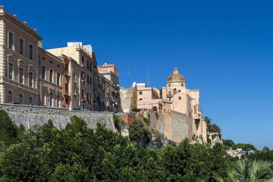 Cagliari: Walking Tour of the Old City - Why Castello is the right place to begin