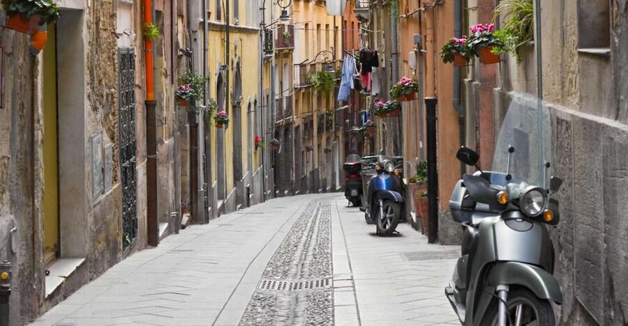 Cagliari: Walking Tour of the Old City - Narrow streets, medieval towers, and the royal palace