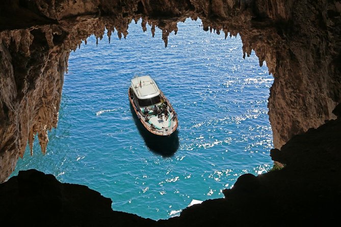 Capri Boat Tour from Sorrento: Swim, Grottos & Light Lunch - Bagni della Regina Giovanna and the first swim stop