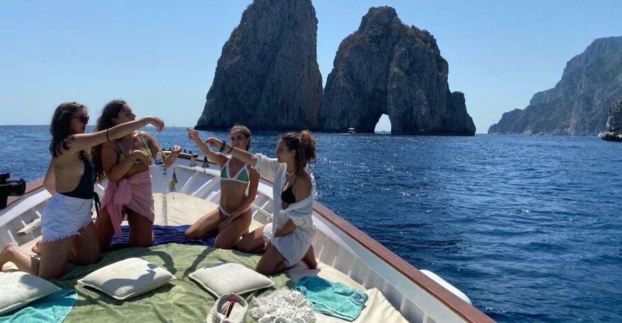 Capri: Island and Grottos Boat Cruise with Snacks and Drinks - Starting at Marina Grande