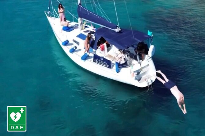 Catamaran tour stops bathing and snorkeling toast with prosecco - Key things to know before you book
