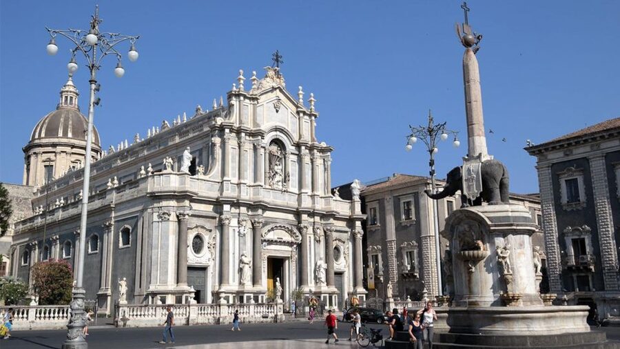 Catania: City Highlights Walking Tour - Pescheria and the Catania fish market