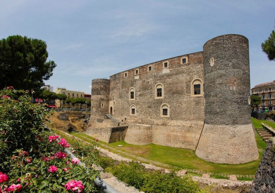 Catania: City Highlights Walking Tour - What the two-hour timing really means
