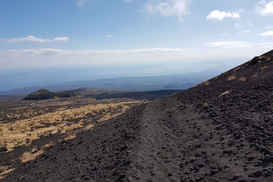Catania: Mount Etna Trekking Trip off the Tourist Path - Three and a half hours around the Valle del Bove