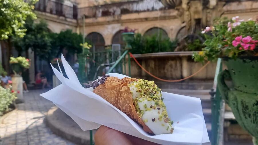 Catania: Street Food Guided Walking Tour - Cannolo, granita, and a sweet finish