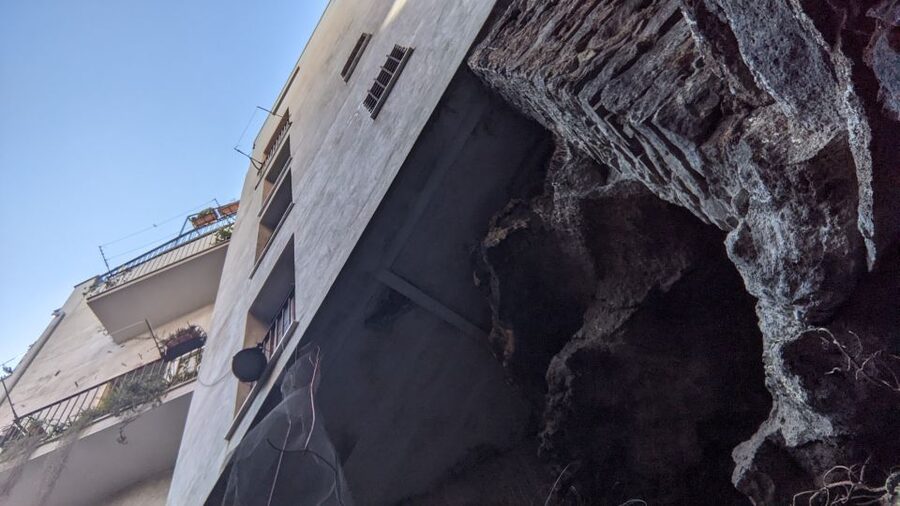 Catania: Underground Catania Tickets and Guided Tour - A prehistoric lava cave shows Etna’s force