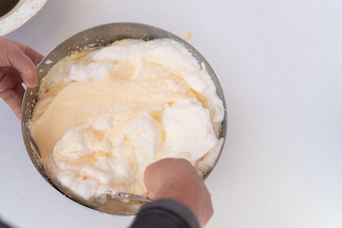 Cesarine: Small group Pasta and Tiramisu class in Varenna - Making pasta from flour to dinner
