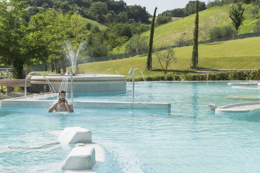 Chianciano Terme: Theia Thermal Pools Entrance Ticket - A full day at Chianciano’s Theia pools