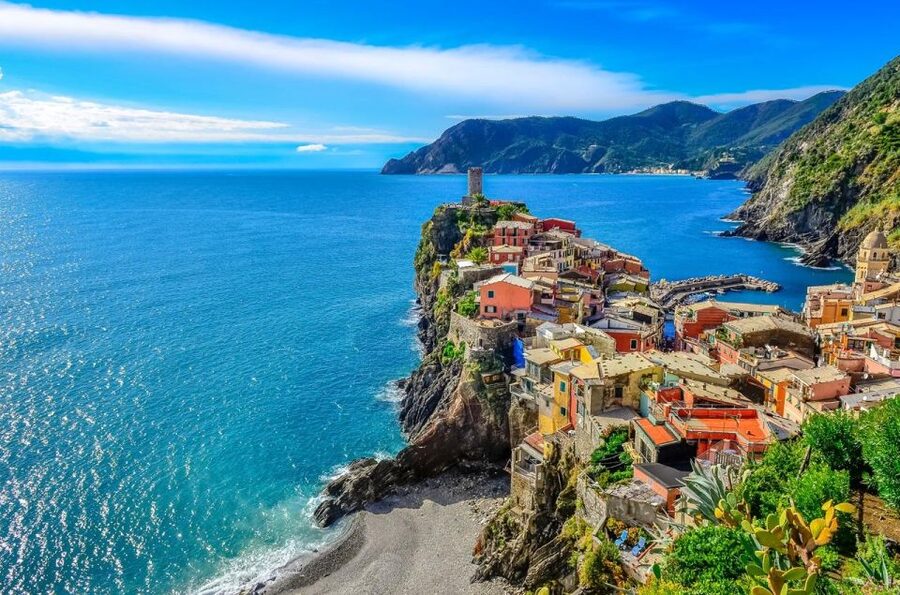 Cinque Terre: Hybrid Boat Tour with Swimming Stop - Corniglia shows the quieter side of the coast