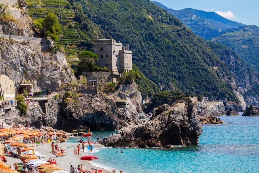 Cinque Terre: Hybrid Boat Tour with Swimming Stop - Manarola delivers the most dramatic shoreline