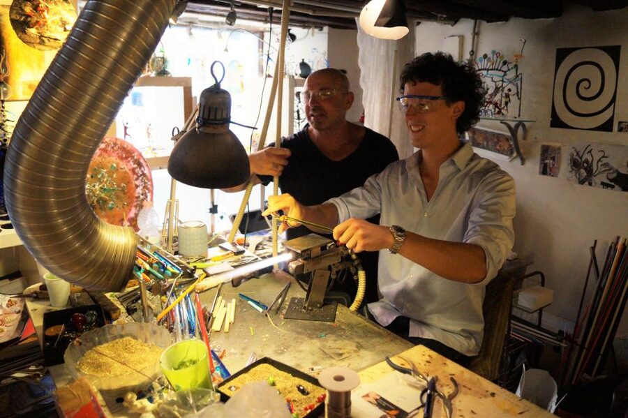 Create Your Glass Artwork: Private Lesson With Local Artisan - Why this small Venice glass workshop is different