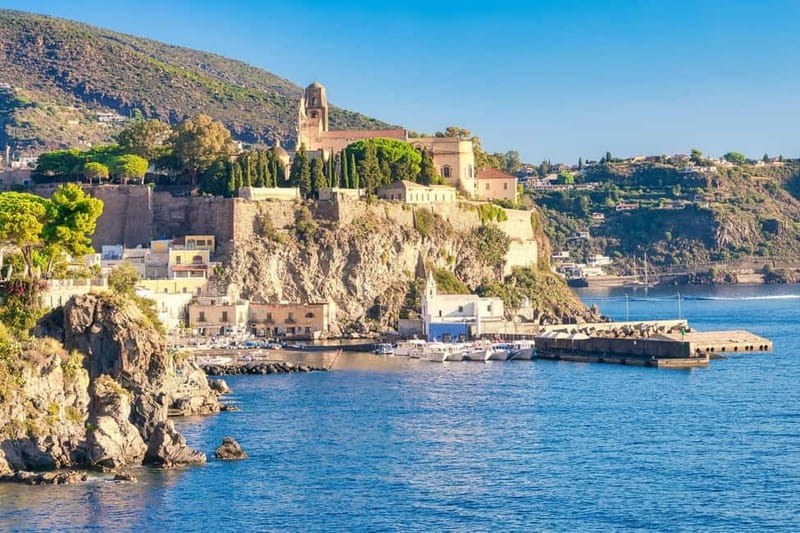 Da Tropea: Lipari Panarea Stromboli by night - The return to Tropea