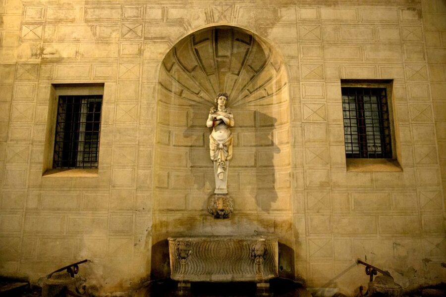 Dark Heart of Rome - Facts, Legend & Mystery Walking Tour - The final stretch toward Castel Sant’Angelo