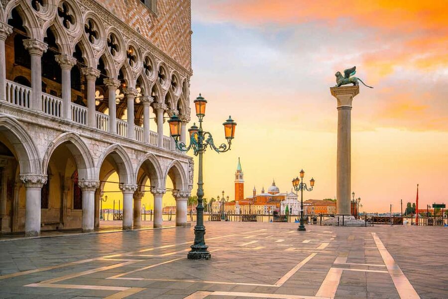 Doge’s Palace & St. Mark’s Basilica Tickets + Tour Options - Doge’s Palace and the machinery of Venetian power