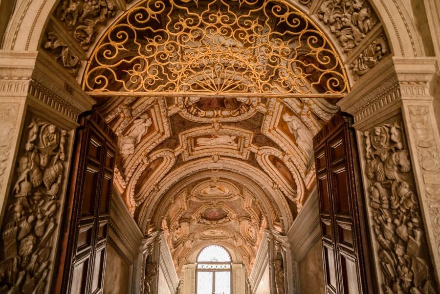 Doge's Palace & St. Mark's Basilica with Terrace Access Tour - The backup plan if the basilica closes