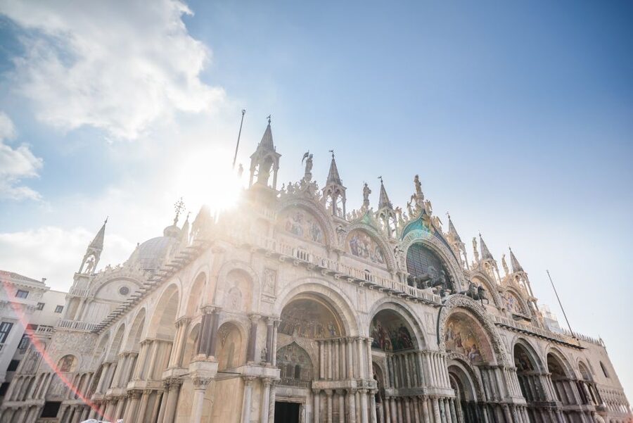 Doge's Palace & St. Mark's Basilica with Terrace Access Tour - Entering Doge’s Palace with priority access